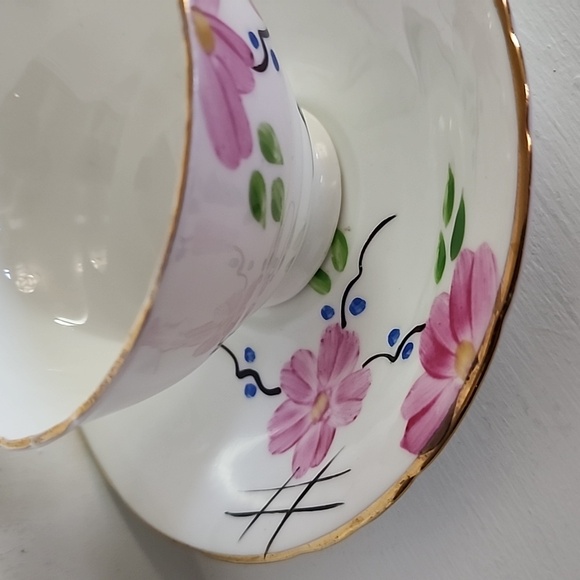 Delphine Bone China Tea Cup and Saucer, Made in England art deco - Picture 7 of 8